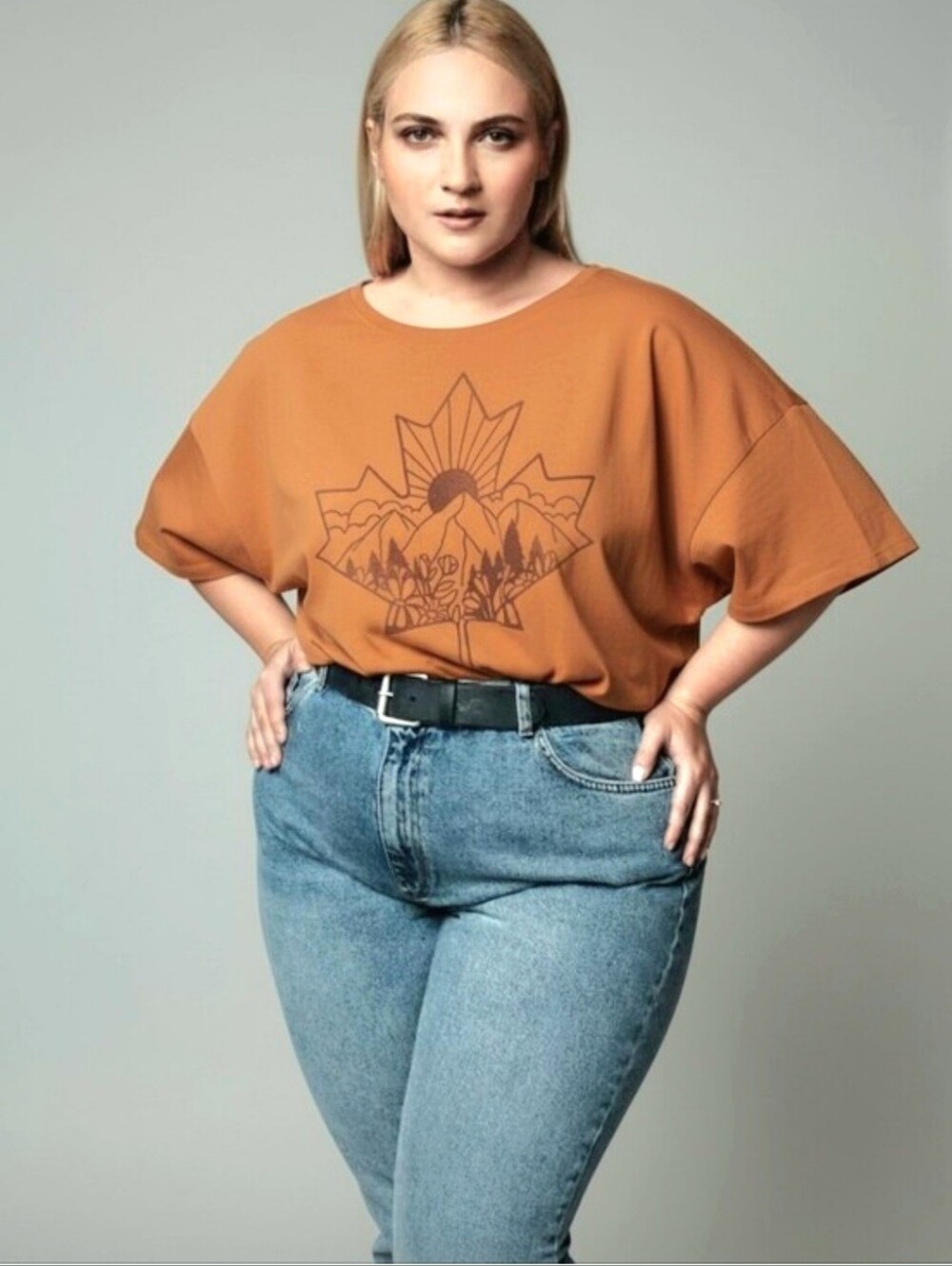 Relaxed Cropped Orange Peach Graphic Tee